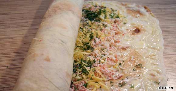 Как приготовить рулет из лаваша, рецепт