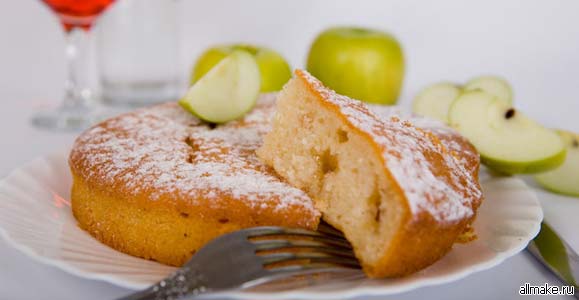 Как приготовить шарлотку (с яблоками, рецепт)